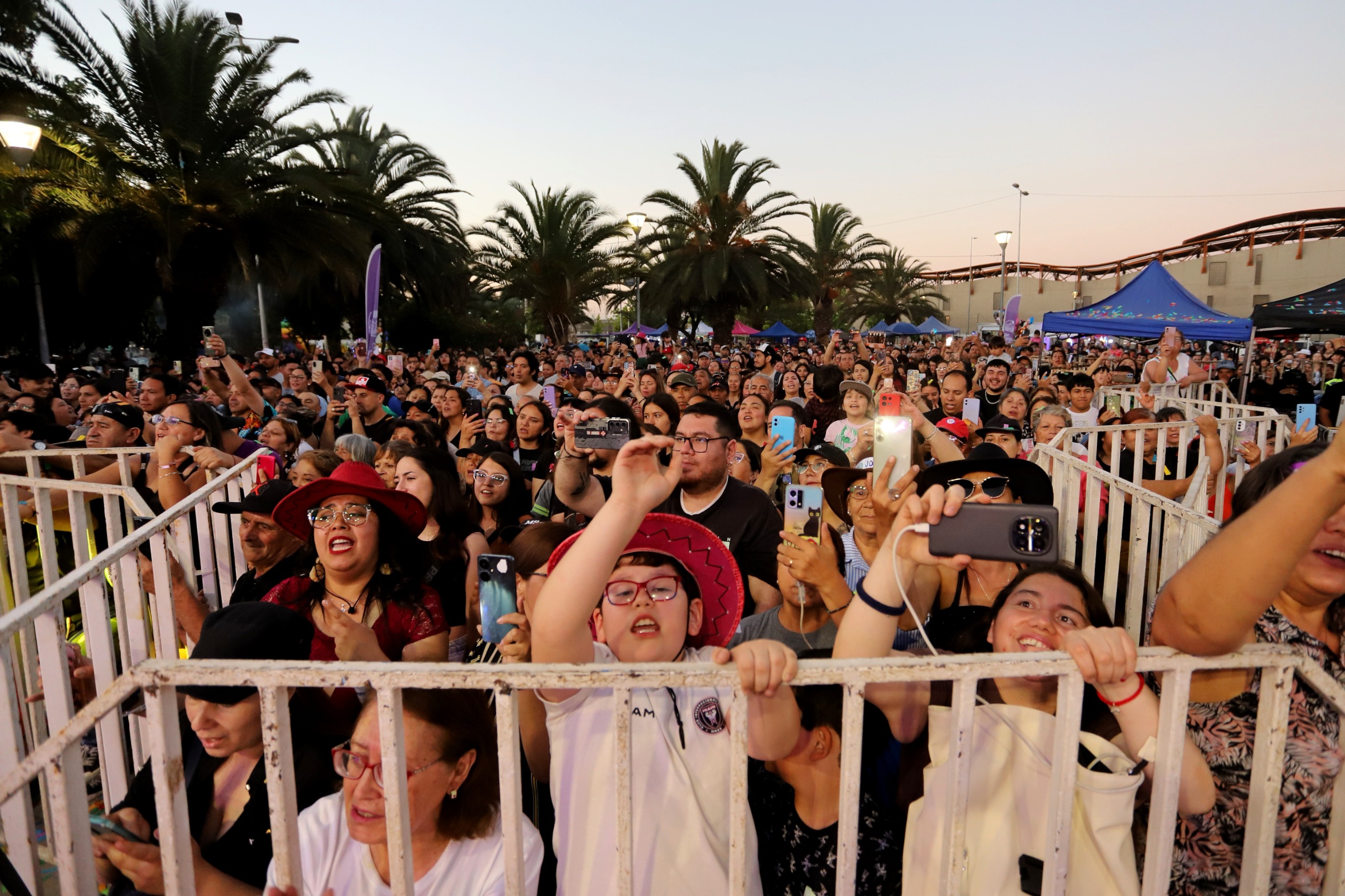 WhatsApp Image 2025-11-27 at 09.59.51 (1)