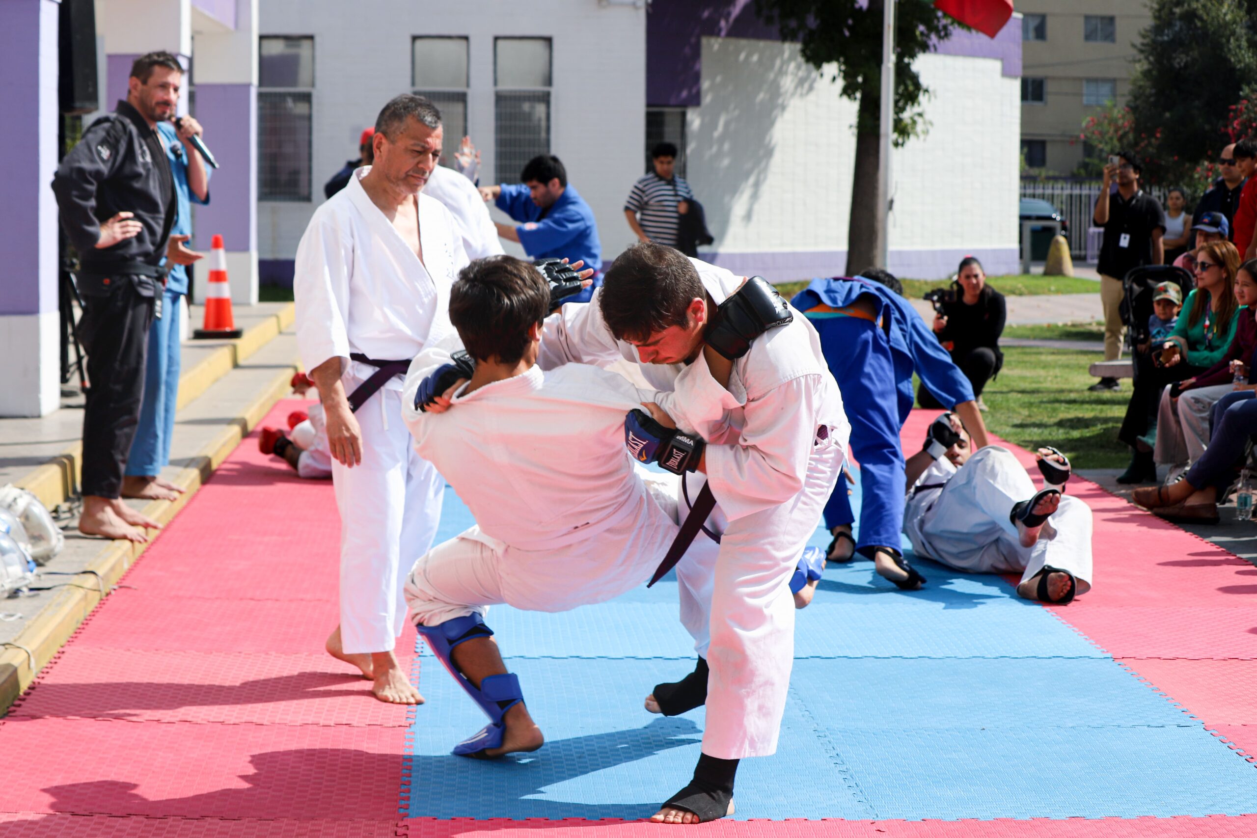 Embajador de Japón visitó la 1ª Feria de Artes Marciales Japonesas de San Ramón
